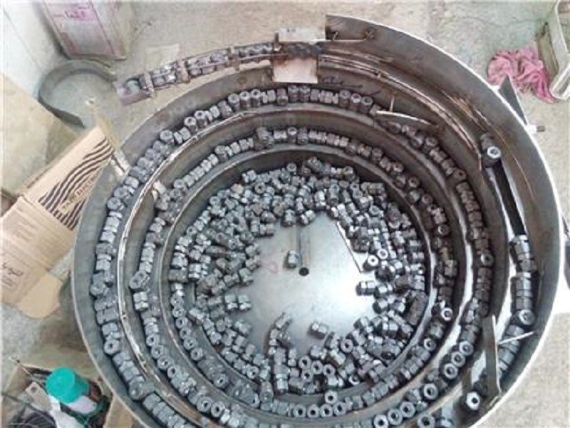 طراحی و ساخت انواع فیدر ارتعاشی کاسه ای (Vibratory Bowl Feeder)