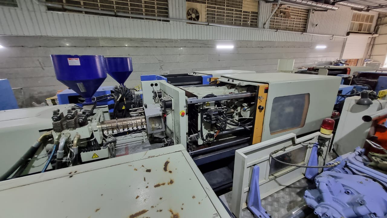 فروش دستگاه تزریق پلاستیک 180 تن