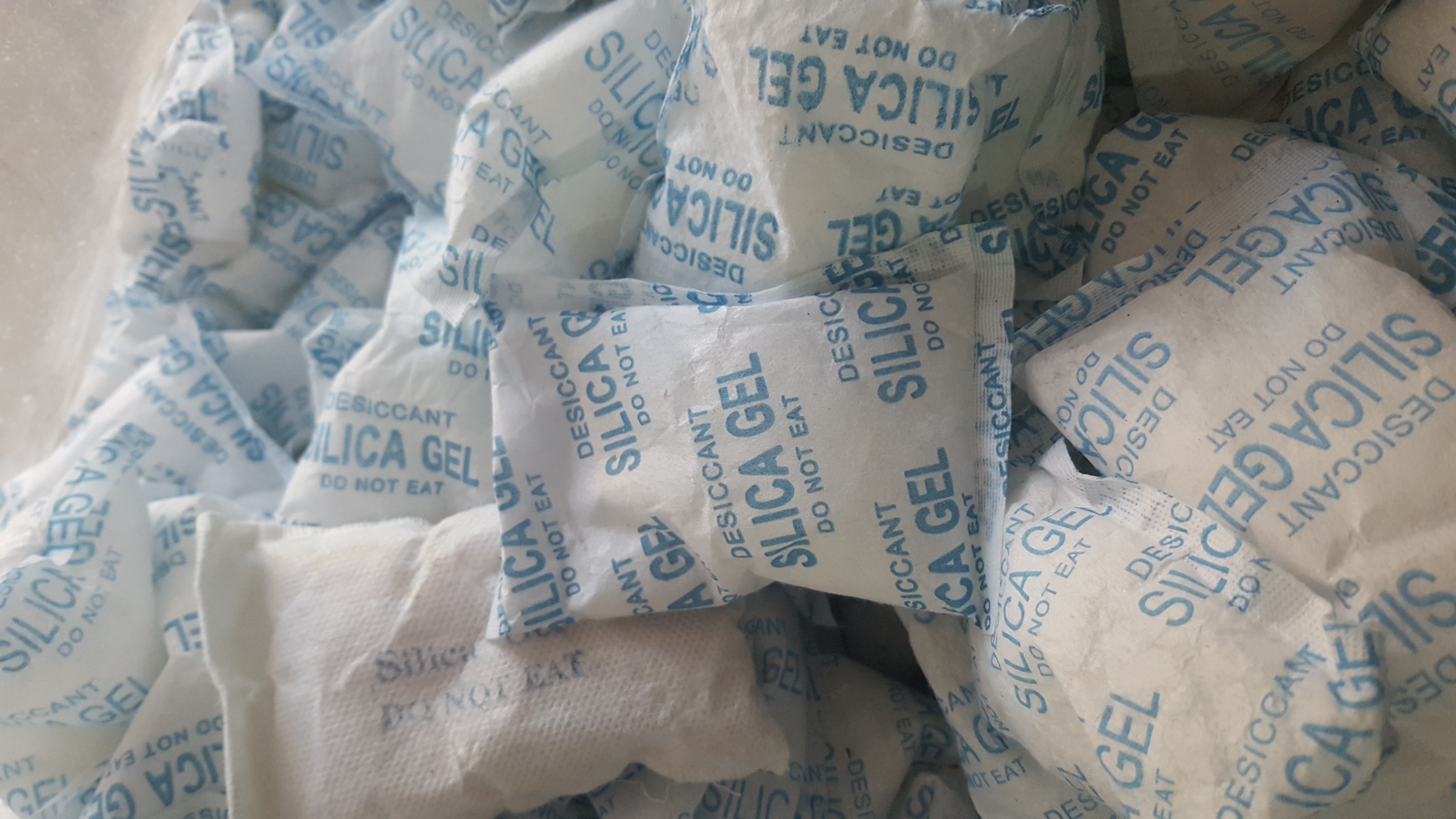 خرید مازاد و ضایعات سیلیکاژل/رطوبتگیر/نمگیر/silicajhel