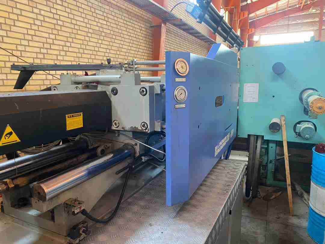 تزریق پلاستیک 368 تن nbm