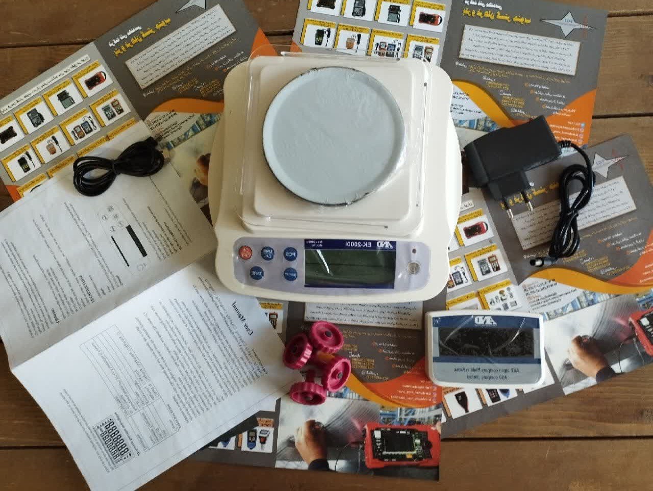 ترازو صنعتی مدل EK 2000i برند A&D