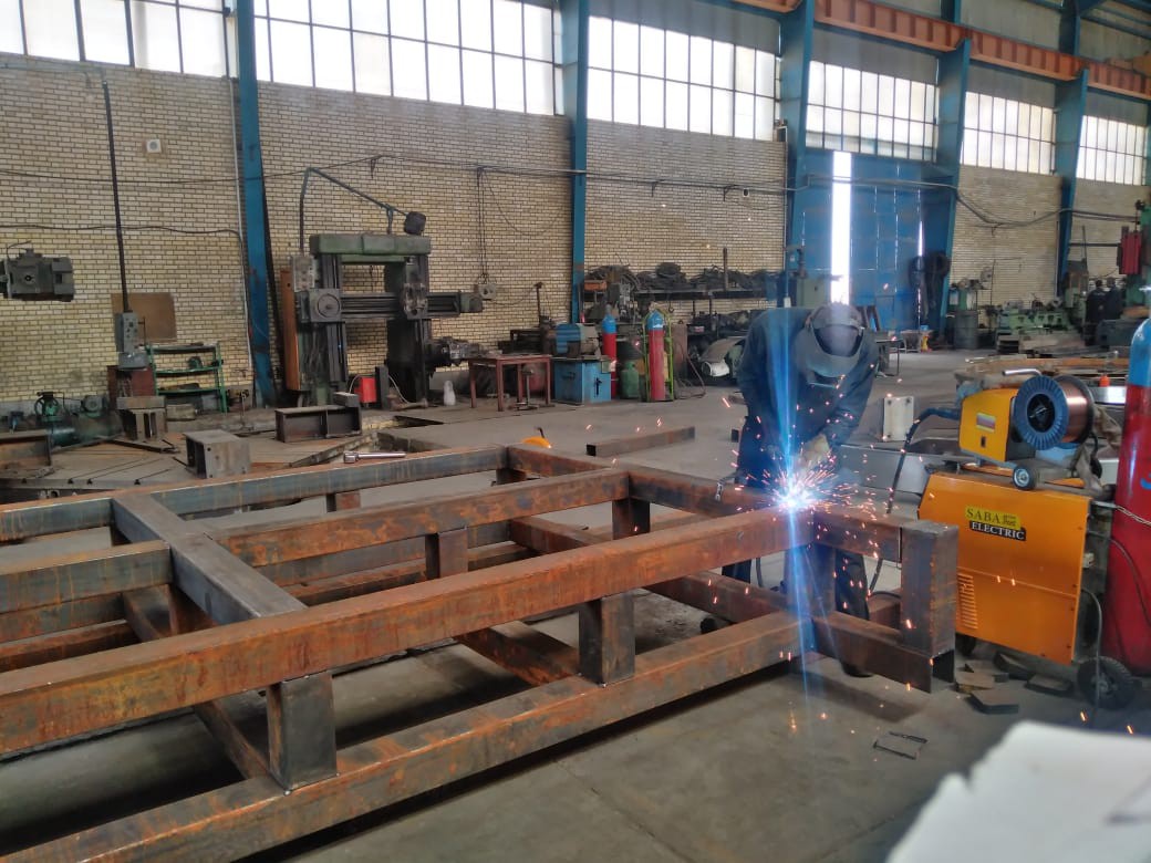 ساخت  شاسی دستگاه cnc