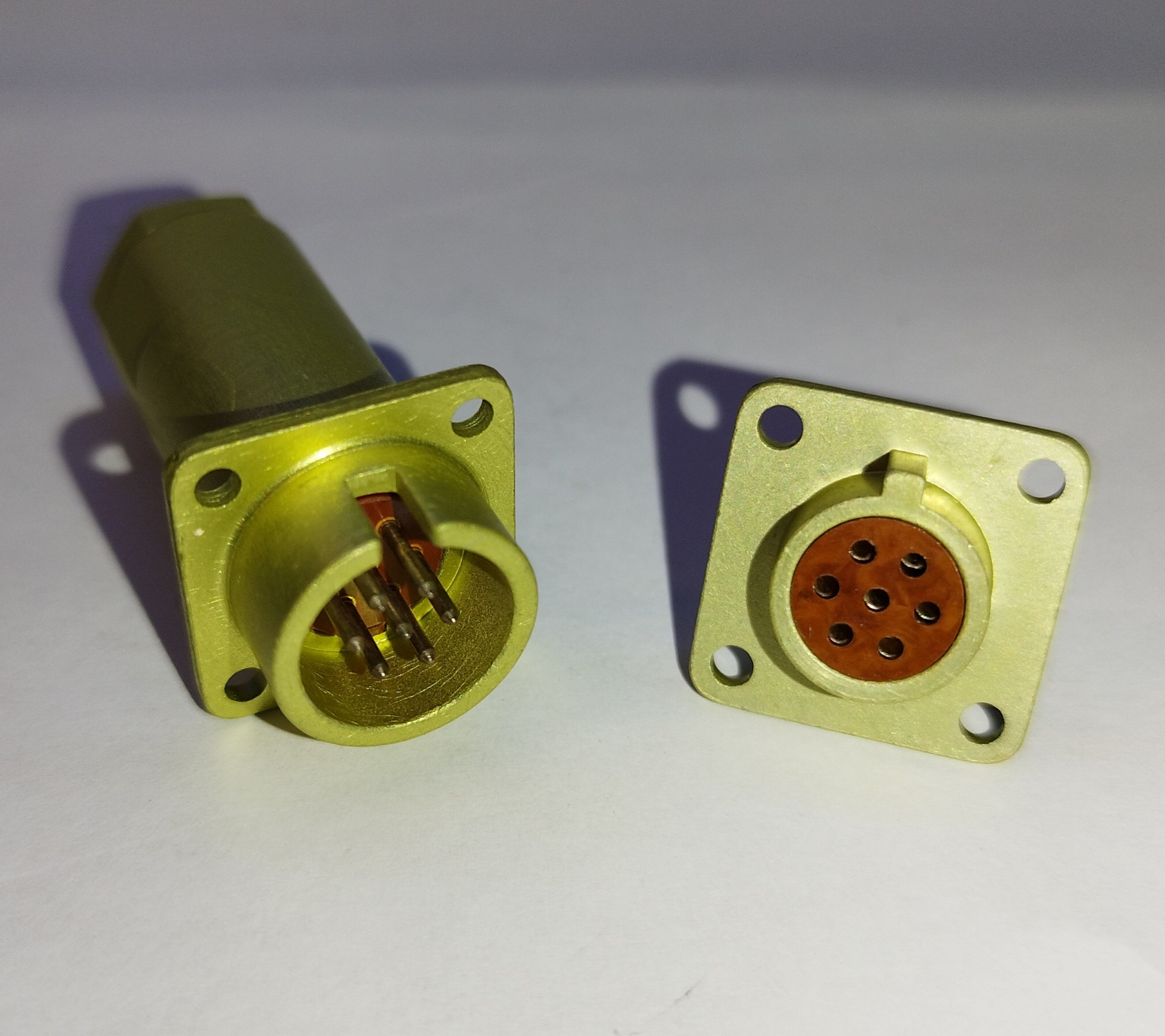 انواع کانکتور روسی