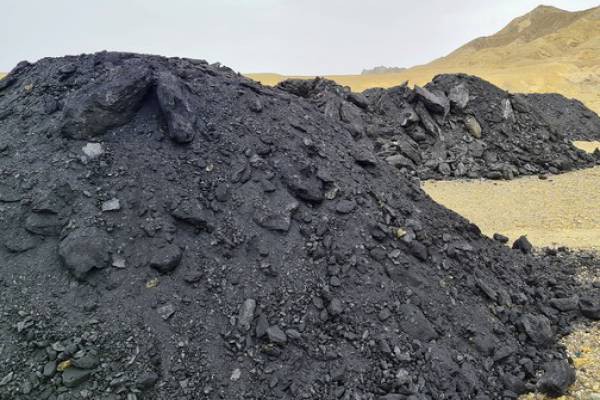 خاک لئوناردیت