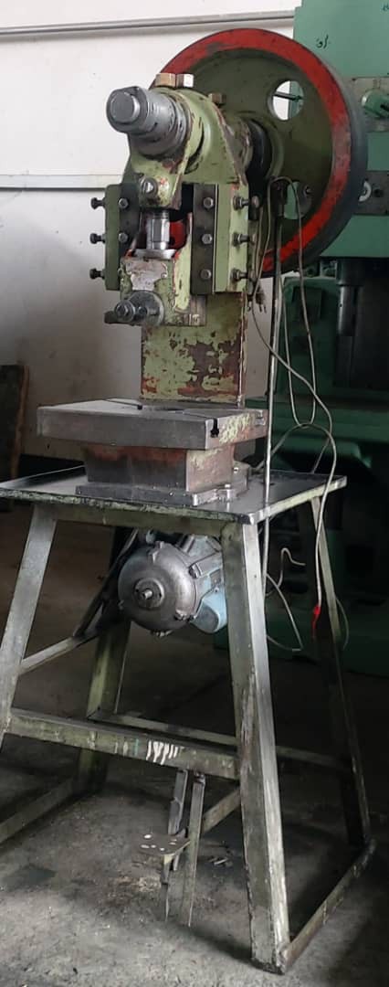 دستگاه پرس ضربه ای