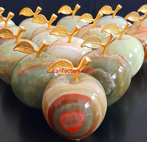 سیب و انگور سنگی