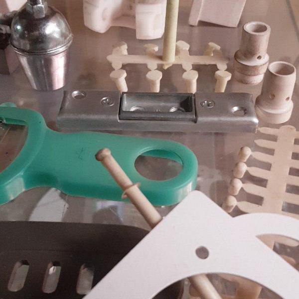 ساخت قطعات پلاستیکی