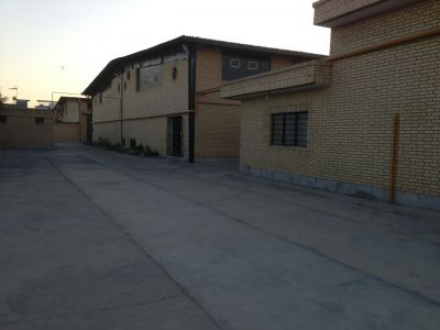 فروش کارخانه بزرگ پوشاک با مجوز فلزی و غیر فلزی