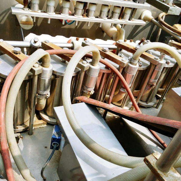 فروش پرکن مایعات بهداشتی غذایی استوک صفر