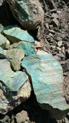 فروش معدن مس در سبزوار واقع در ششتمد با شرایط مناسب