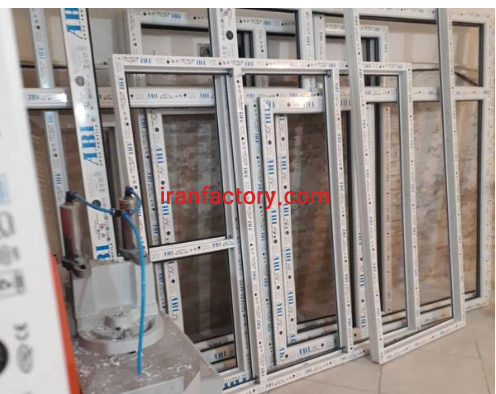 تولید انواع پنجره های ۲ جداره  در خرم اباد