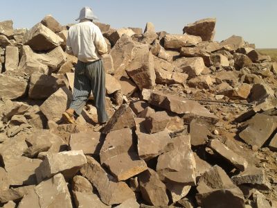 فروش  معدن سنگ لاشه  وتاوه چناران ( خراسان رضوي )