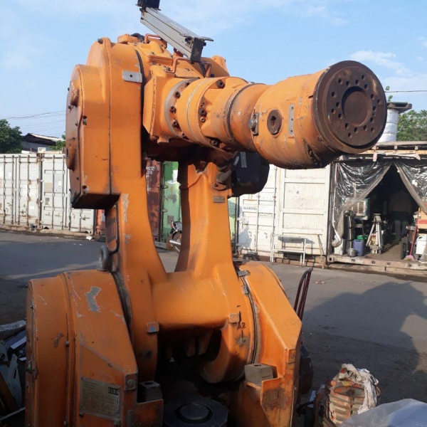 فروش دستگاه ربات کوکا و هیوندای کارکرده