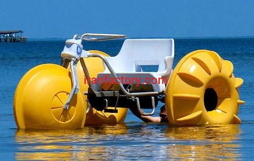 فروش قایق سه چرخه روی آب