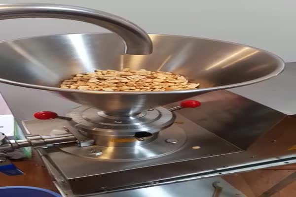 دستگاه کره بادام زمینی