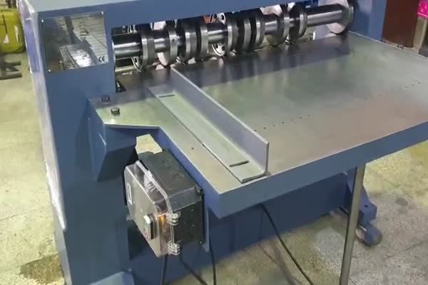 فروش دستگاه قیچی رول بر ورق